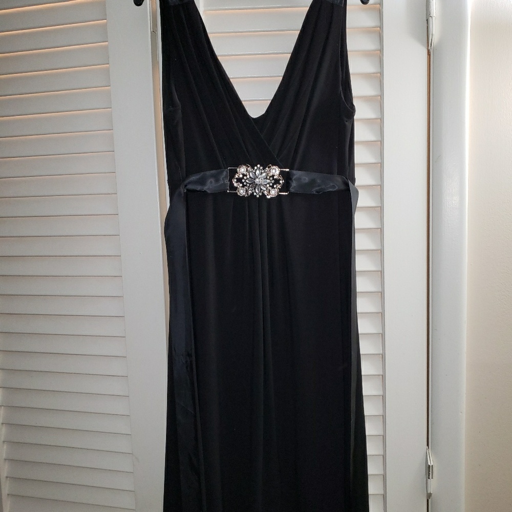 Woman's Black Dress Size 10